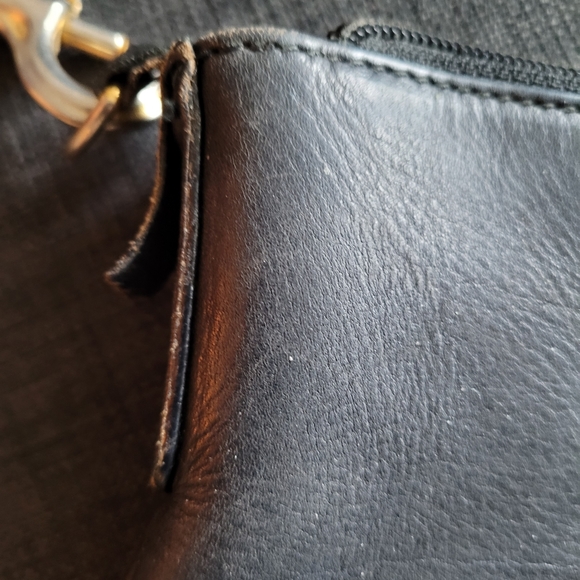 Authentic GUCCI Vintage Shoulder Cross Body Bag Black Leather - Picture 10 of 13